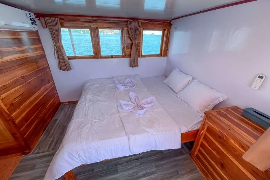 KLM Private Cabin 1 | Komodo Island Tour | Bali Komodo Beyond | Komodo Island Tour