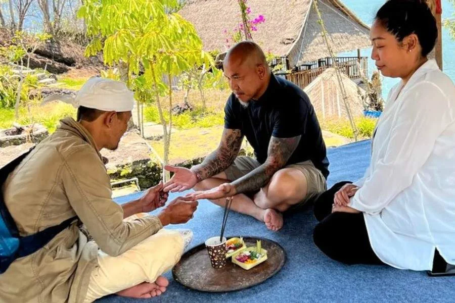 Bali Palm Reading Experience | Bali Palm Reading Experience | Bali Komodo Beyond | Bali Tours