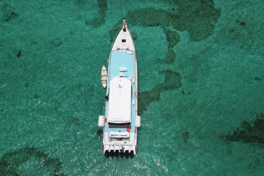 De Camel Fast Boat from Sanur via Lembongan to Gili Islands & Lombok (Round Trip)
