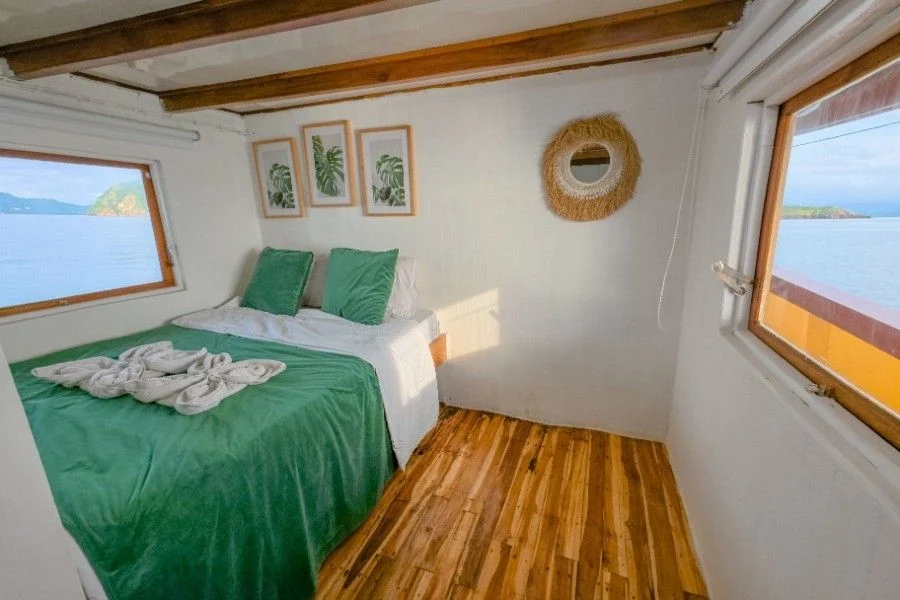 Hatira Deluxe Bedroom | Komodo Island Tour | Bali Komodo Beyond | Komodo Island Tour