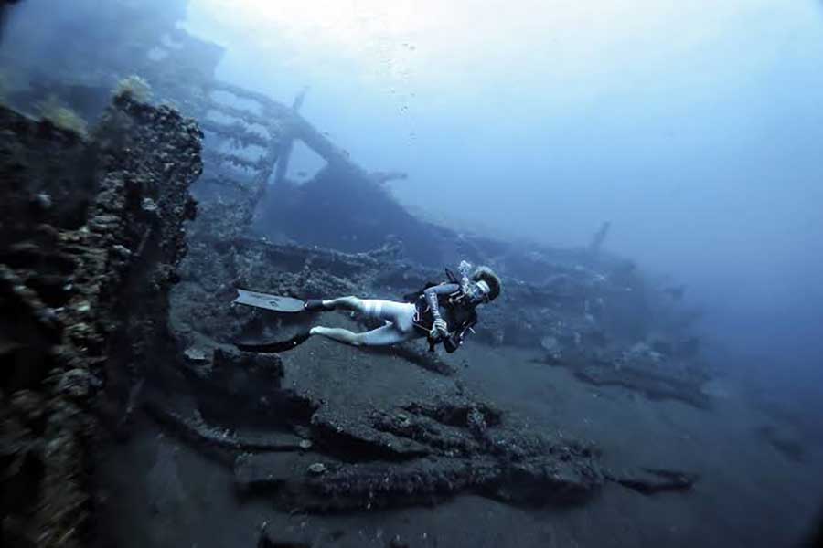 Tulamben Shipwreck Diving | Diving Tour | Bali Komodo Beyond | Bali Tours